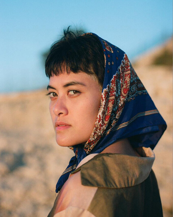 Photo portrait de l'artiste Mellina Boubetra.